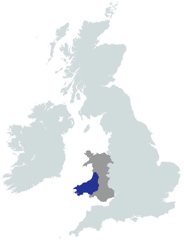 Map of the UK and Ireland showing the location of Dyfed in blue.